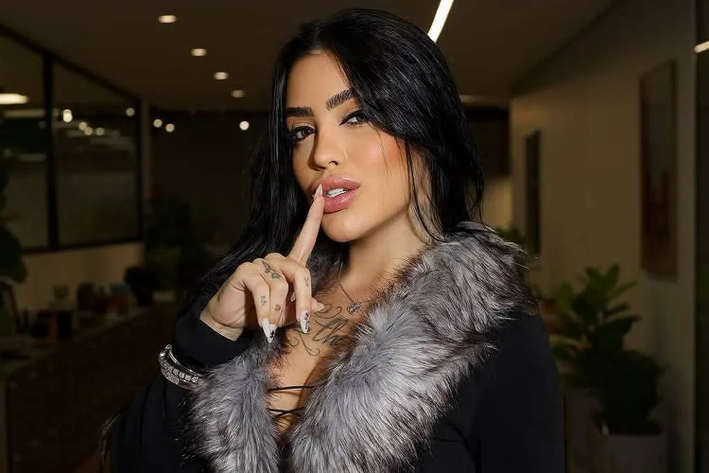 MC Mirella afirma que não pretende deixar conteúdo adulto e destaca liderança em plataforma de assinaturas